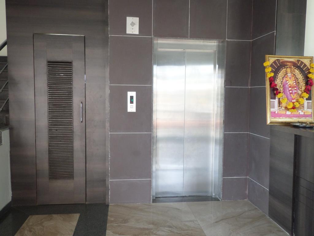 舍地 Sai Heera Residency酒店 外观 照片