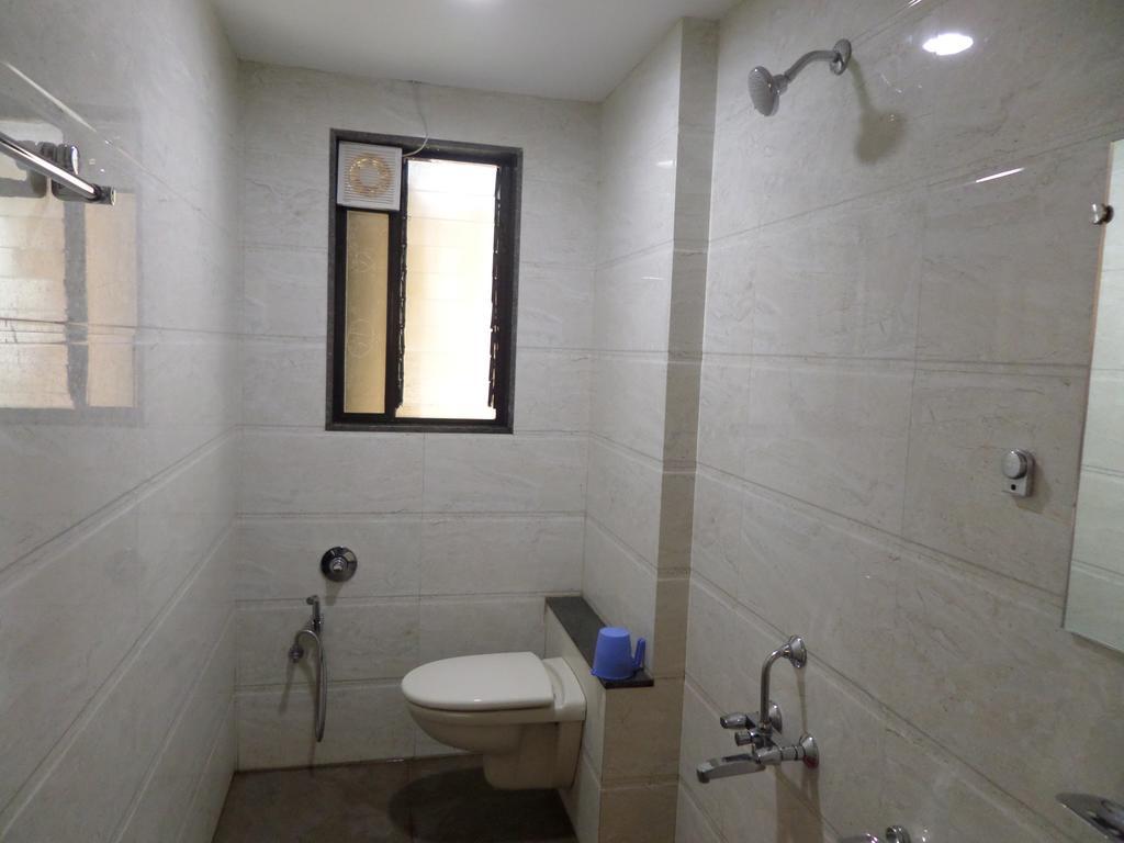 舍地 Sai Heera Residency酒店 外观 照片